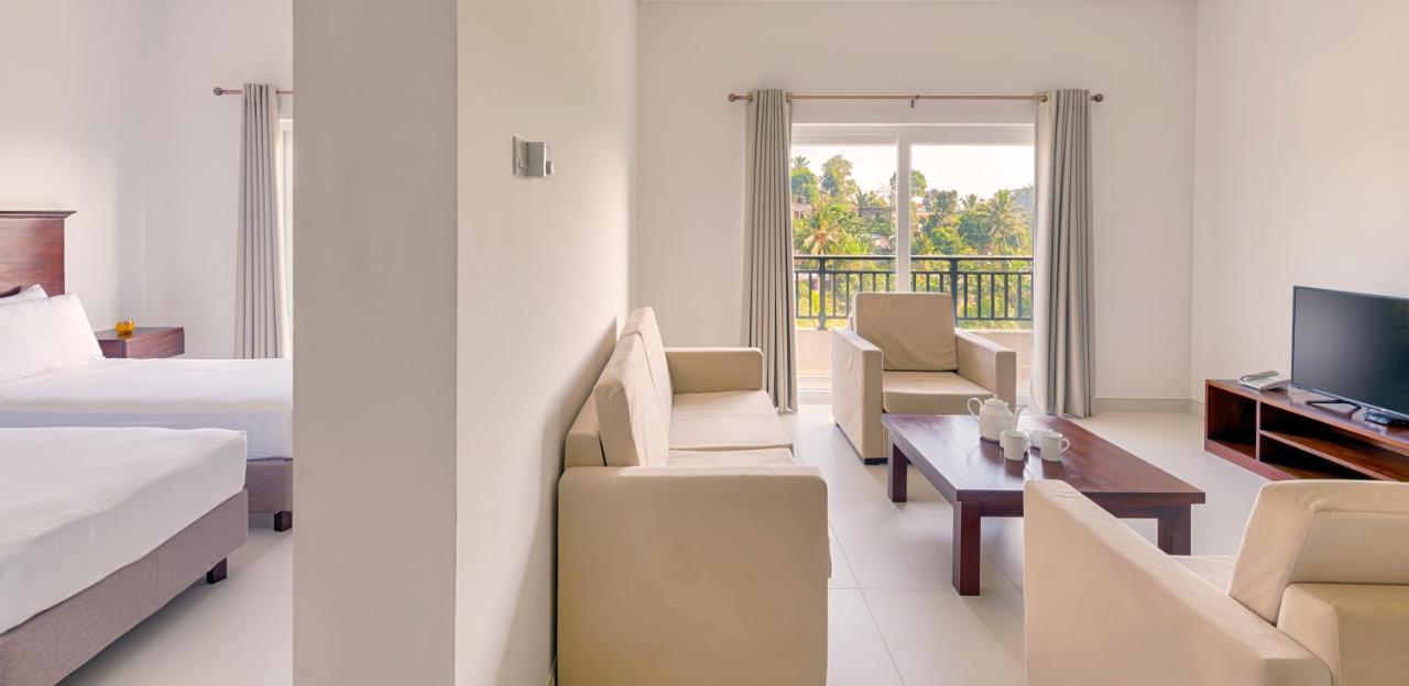 Fairway Sunset Serviced Apartments Galle Exterior foto